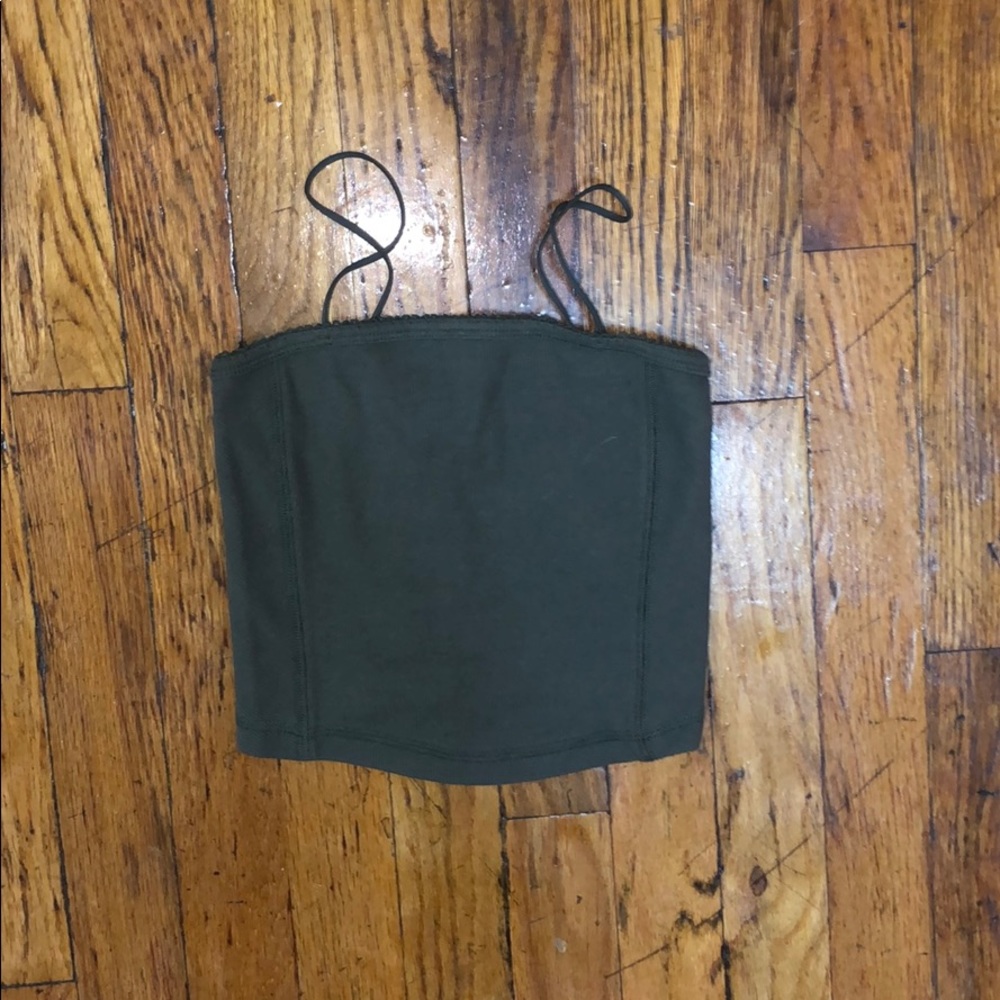 SOLD: A&F ribbed crop top